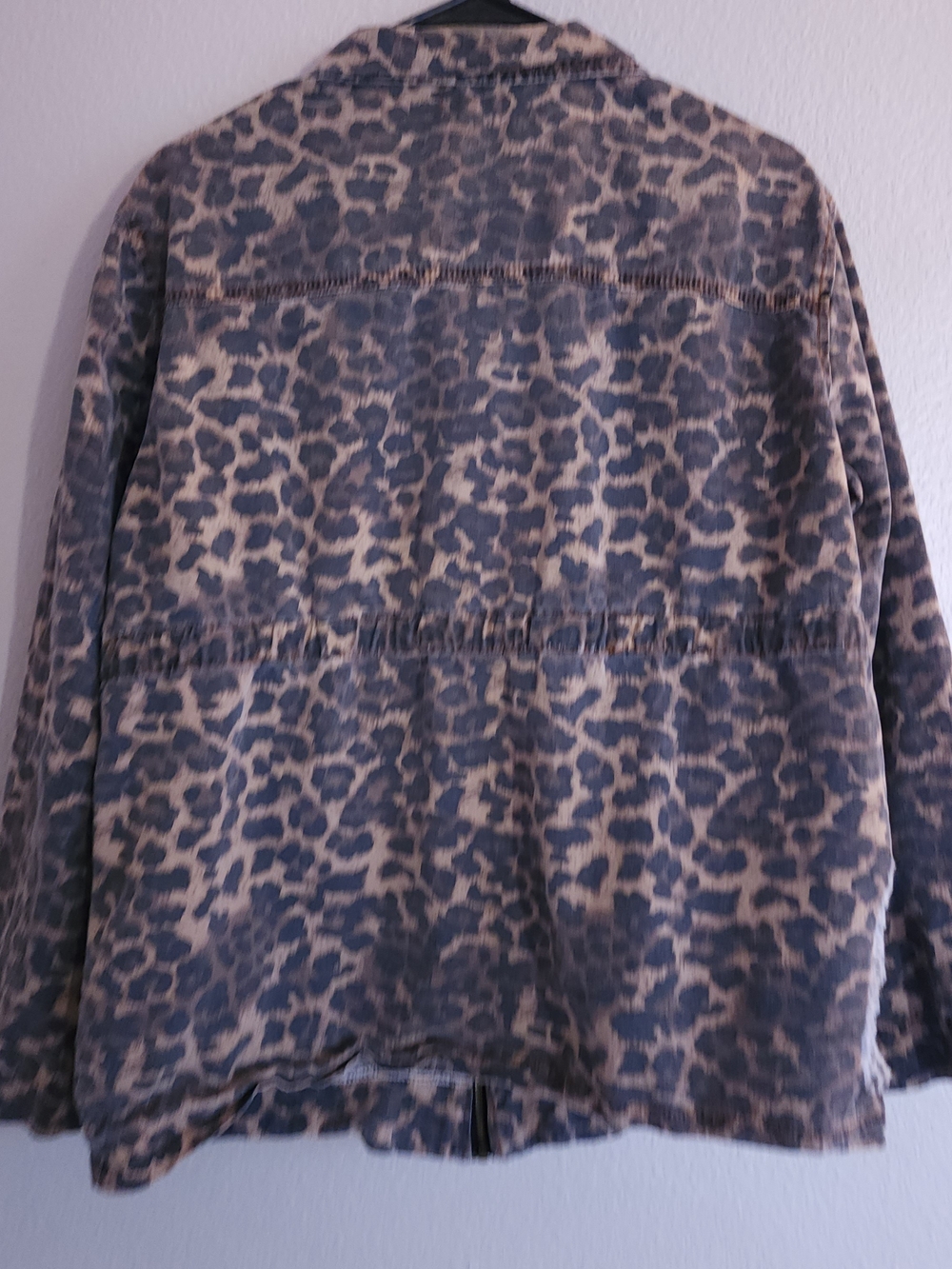 POL Leopard-Print Utility Jacket in Brown - Picture 10 of 11